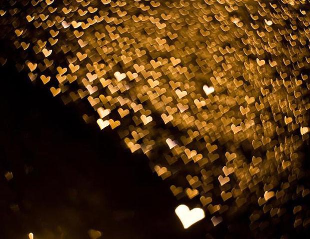 Lots of tiny heart shaped lights from raindrops